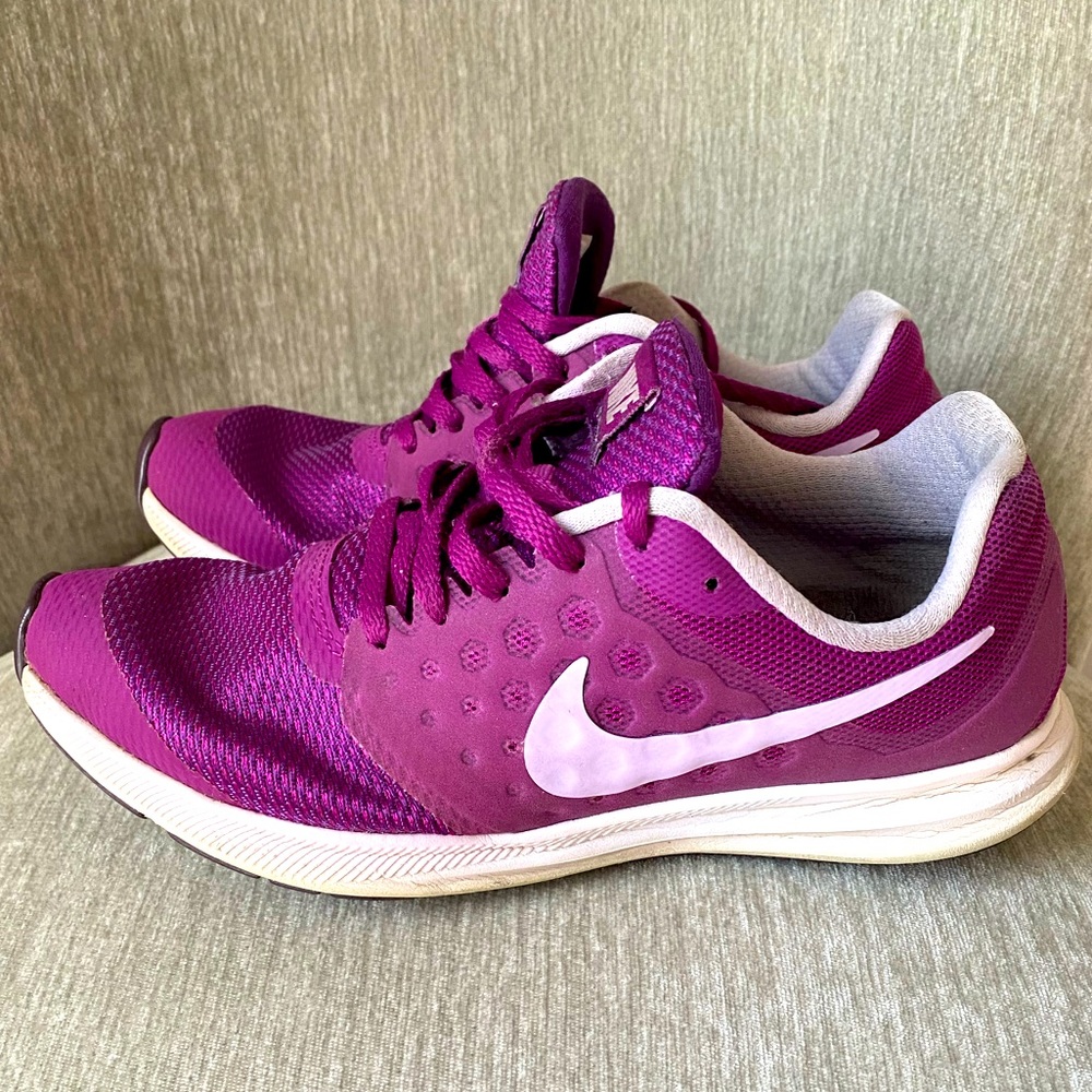Nike Downshifter 7 Sneakers - Night Purple Color Size 6
Youth or Size 8 Women's